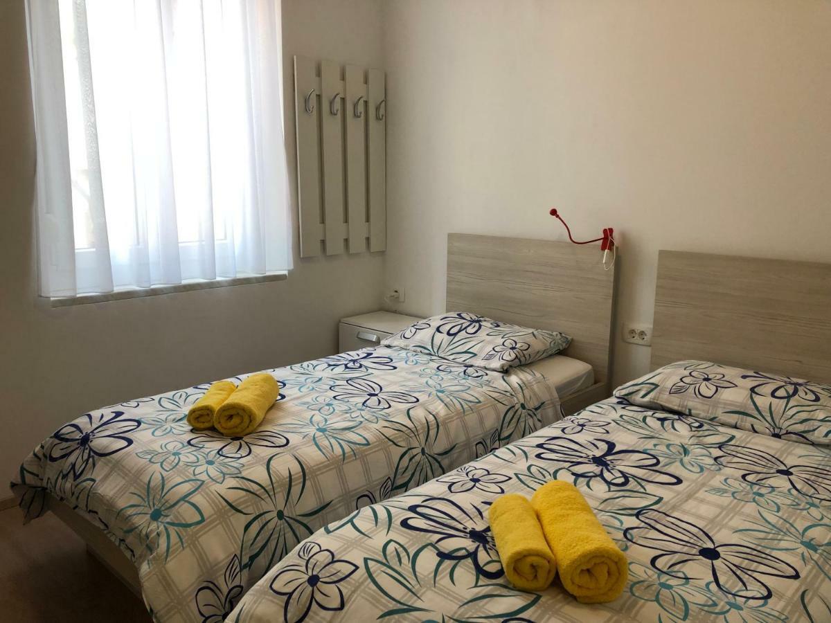 Apartments & Rooms Nardin Izola Ngoại thất bức ảnh